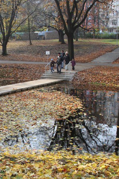 The following has been published on Earch.cz: Revitalization of Urban Orchards in Ústí nad Labem designed by MS architekti opened the park for wider use