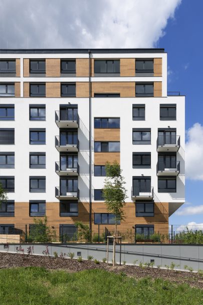 Bytový dům Zelená Libuš podle našeho návrhu a projektu se uchází o titul Zelená střecha roku 2020