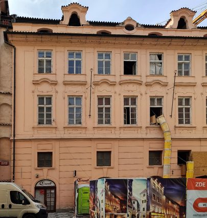 Take a look behind the curtain of one of the most interesting historical projects in Prague