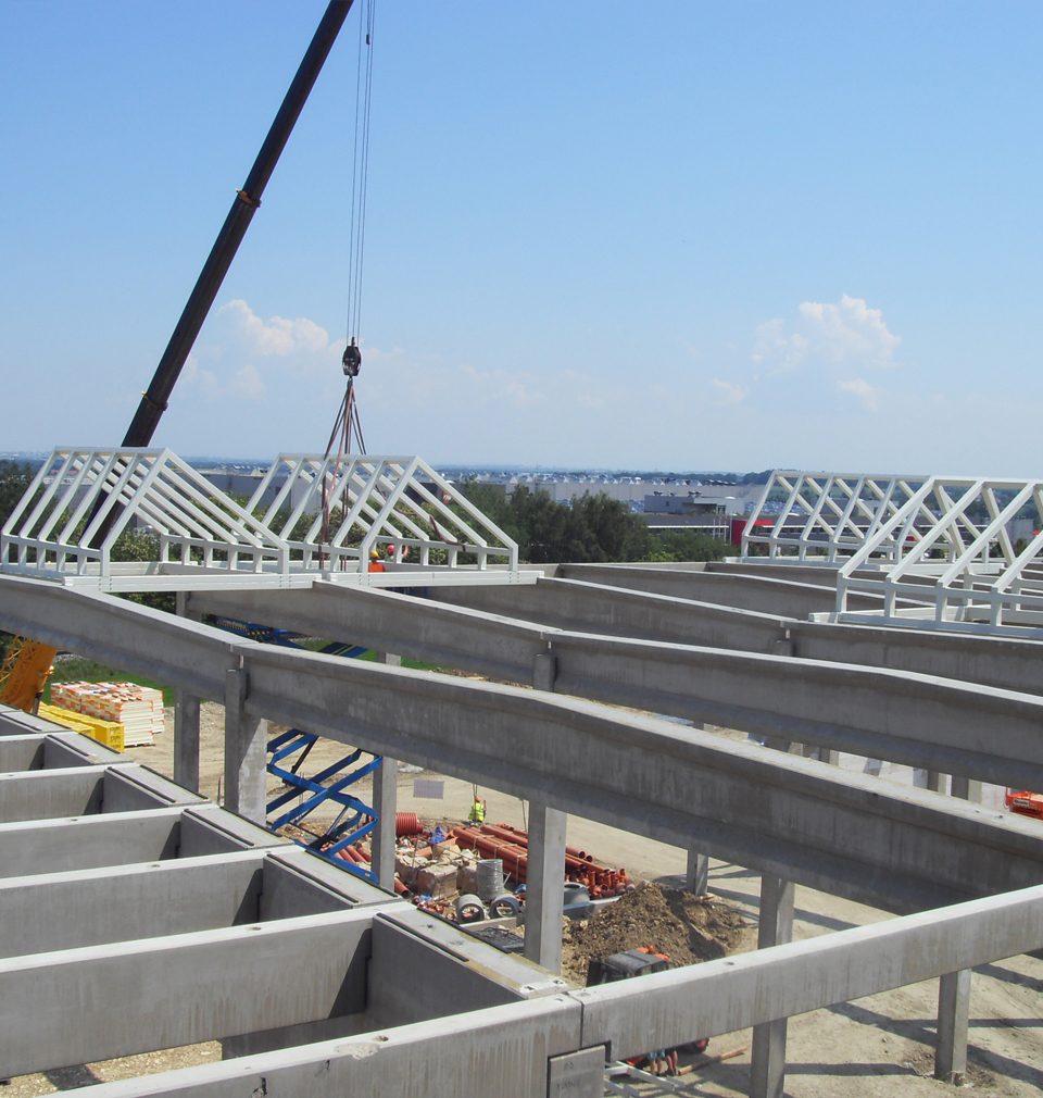 Fotoreport: výstavba technologicky vyspělého areálu podle našeho návrhu a projektu v Kladně pokračuje podle plánu