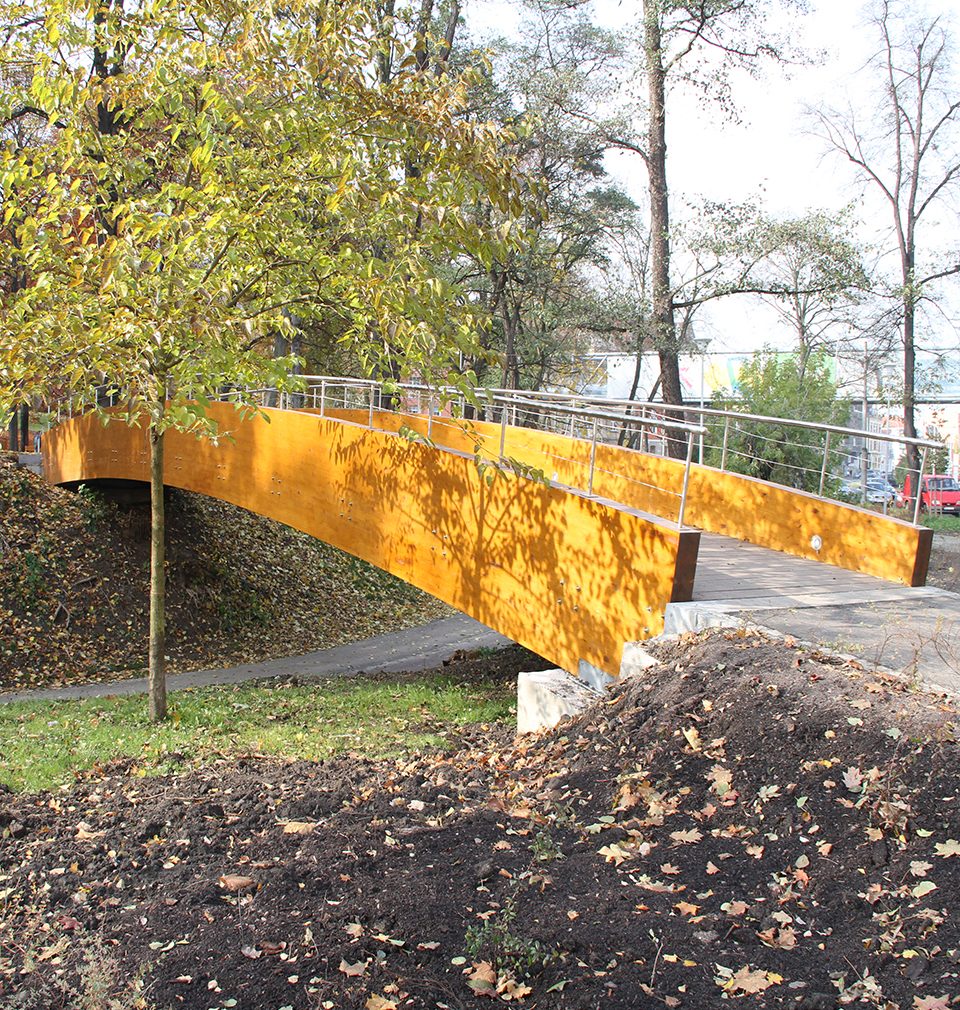 The following has been published on Earch.cz: Revitalization of Urban Orchards in Ústí nad Labem designed by MS architekti opened the park for wider use