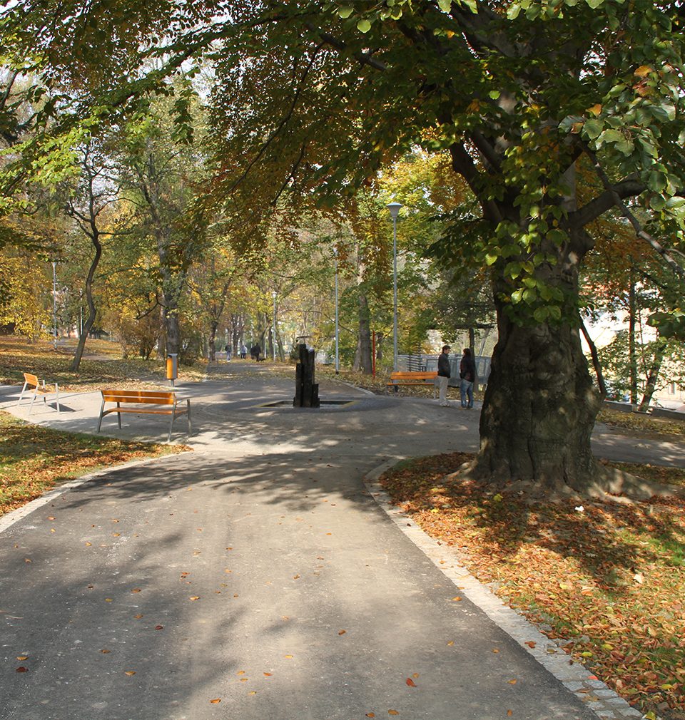 Earch.cz píše: Revitalizace Městských sadů v Ústí nad Labem od MS architekti otevřela park širšímu využití