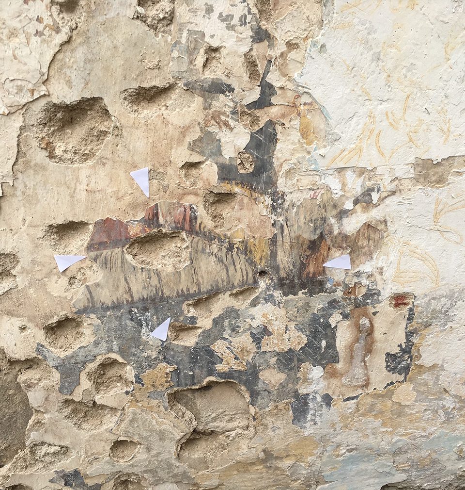Hned několik cenných nálezů bylo objeveno v Sixtově domě na Staroměstském náměstí včetně středověkých maleb