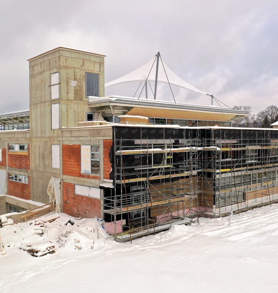 Building continues on-site for new childrens centre