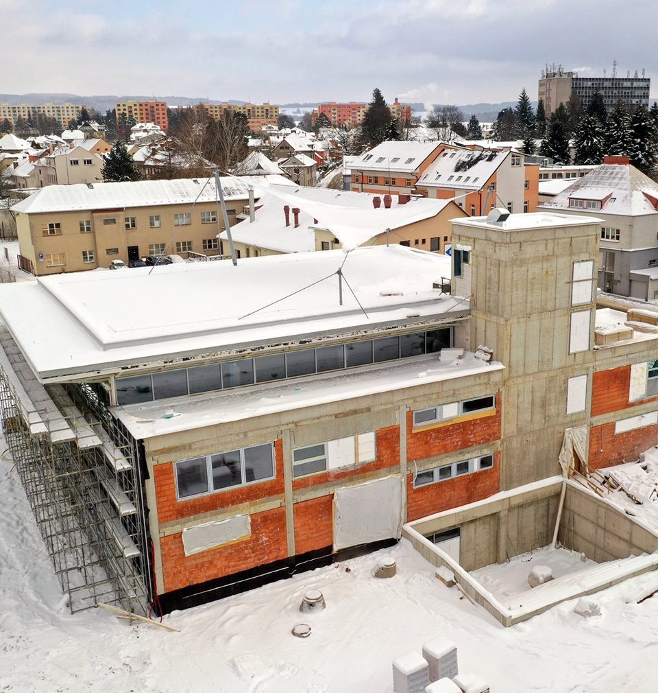 Building continues on-site for new childrens centre